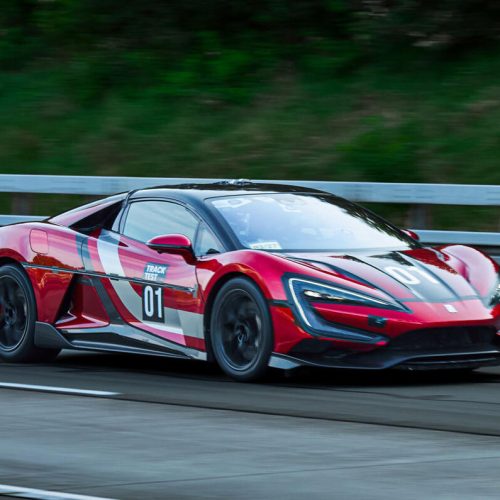 BYD Yangwang U9 alcança quase 500 km/h e se torna o veículo elétrico de produção mais veloz do mundo